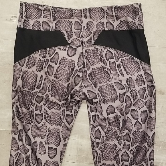 💕ONZIE💕 Elastic Cage Top Bra & Leggings Set - Picture 11 of 16